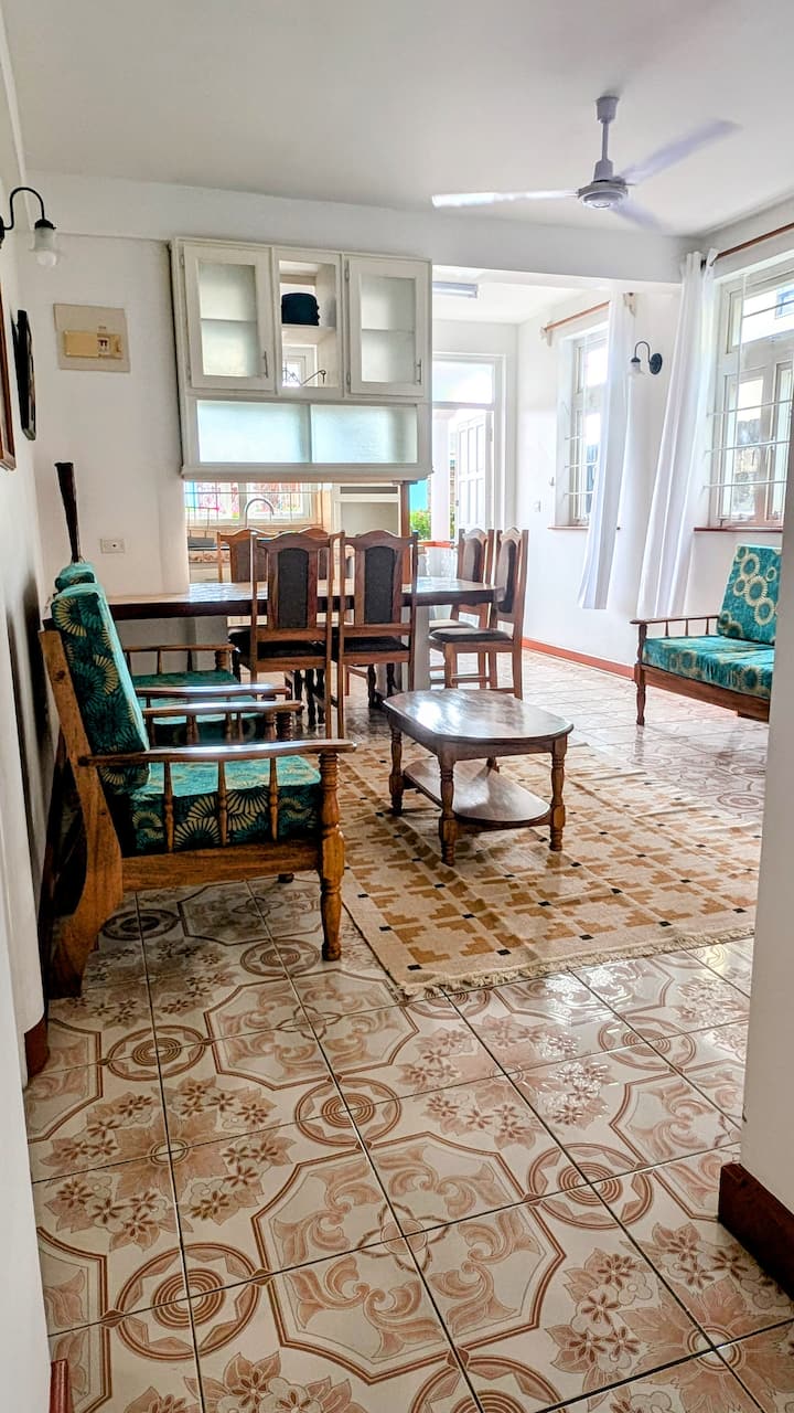 Spacious 3 Br, 5 Min Walk From Roseau - Dominica