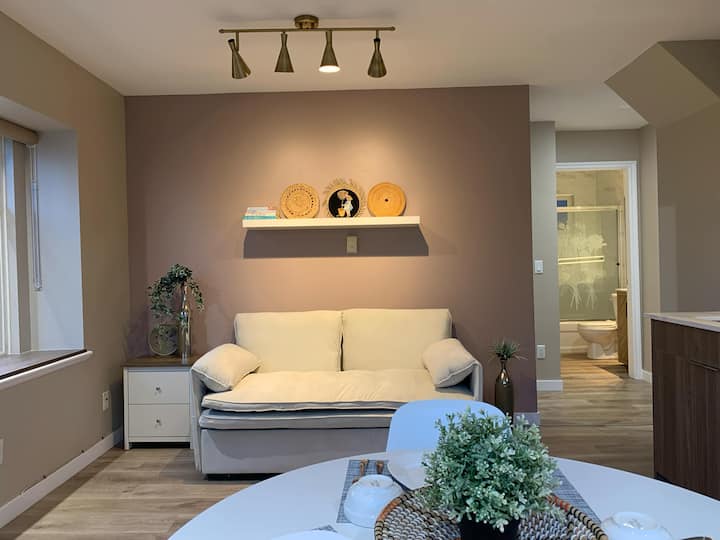 The Scandinavian House Vancouver- Near Skytrain - Burnaby