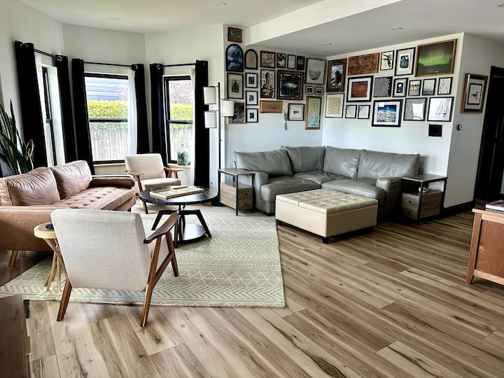 New! The Port House: Spacious, Central, River View - Prescott