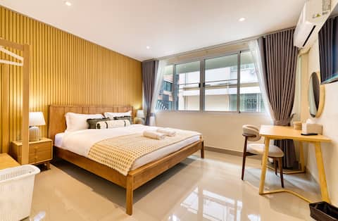 New 5 Bedroom 10 People Pratunam Central Location