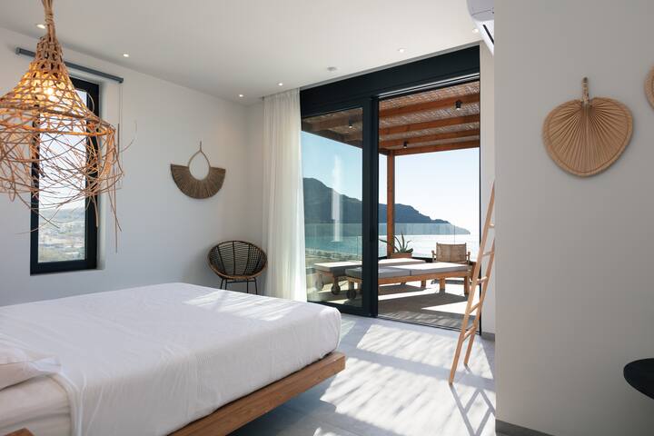 Villa Hestia: Sea Views, Near the Beach by etouri gallery image 5