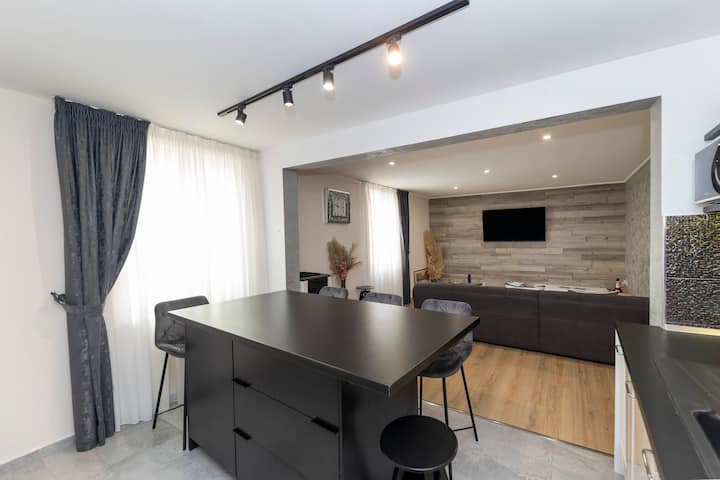 Nikky 2BR apt. with terrace and partial sea view