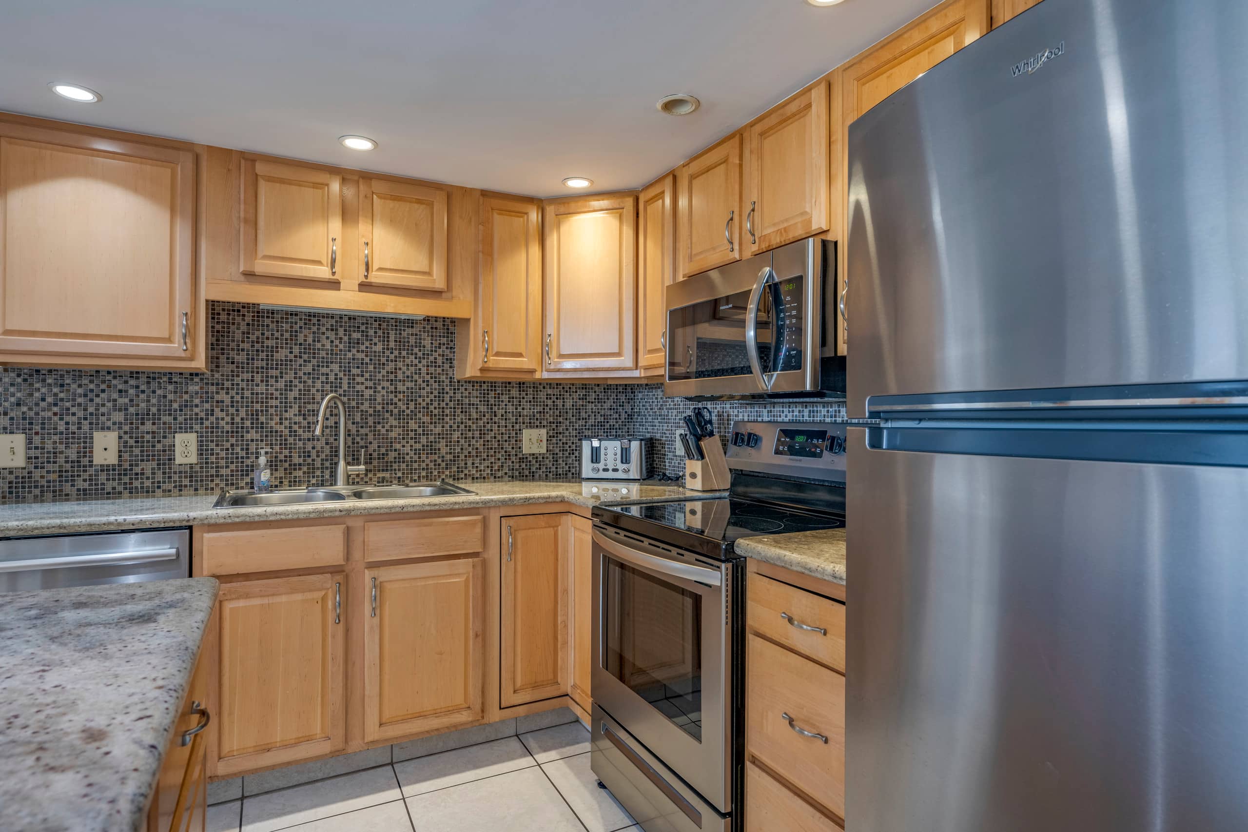 Condo in Kihei · ★4.79 · 2 bedrooms · 3 beds · 2 private baths - Image 5