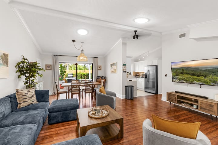 Heated Pool & Spa – 4 Bedroom 3 Bath