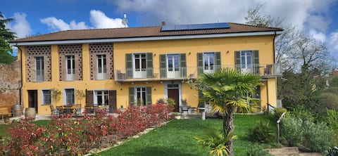 Casa Ginia, large house, 10 people