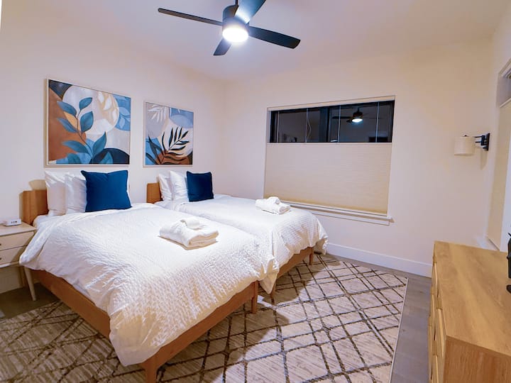 Chambre avec salle de bain complète privée