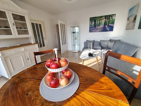 Melk, the gateway to the Wachau! 3 bedroom apartment! Central