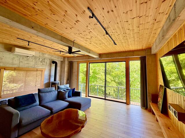 Cozy spacious suite by the creek/TateyaVacation120 gallery image 2