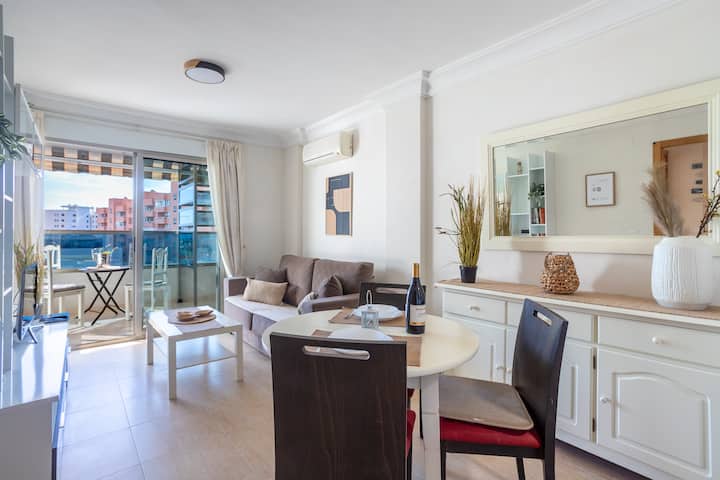 Apto 4 Pax  A 2 Minutos Playa.a/c,terraza.piscina. - Villajoyosa