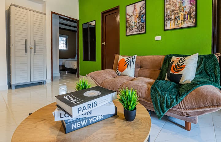 Family 2br In Walled City | Ac + Fast Wifi - Cartagena