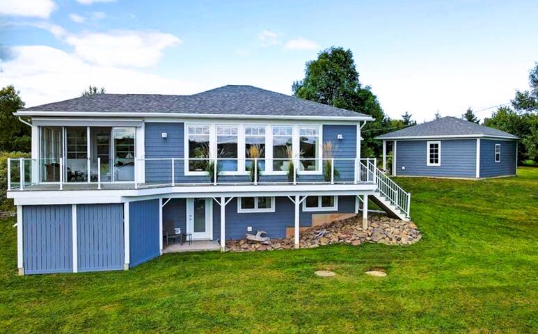 Home on Washademoak Lake gallery image 2