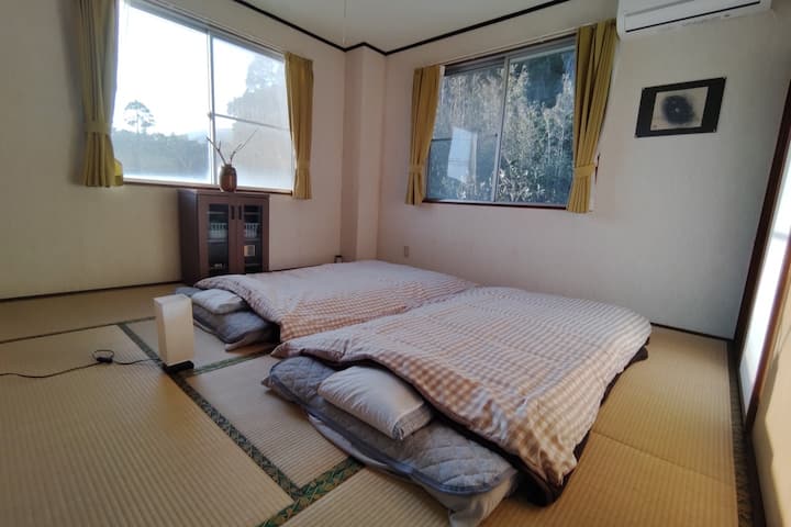 山の景色を望む和室であるため、「グリーンルーム」と呼ばれています。