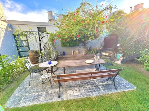 Comfortable apartment with garden on Av.Libertador