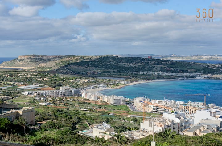 A Spacious 3br Home In Stunning Mellieha W/views - Malta