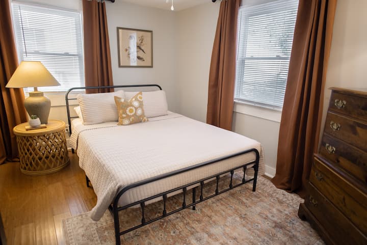 საძინებელი 1