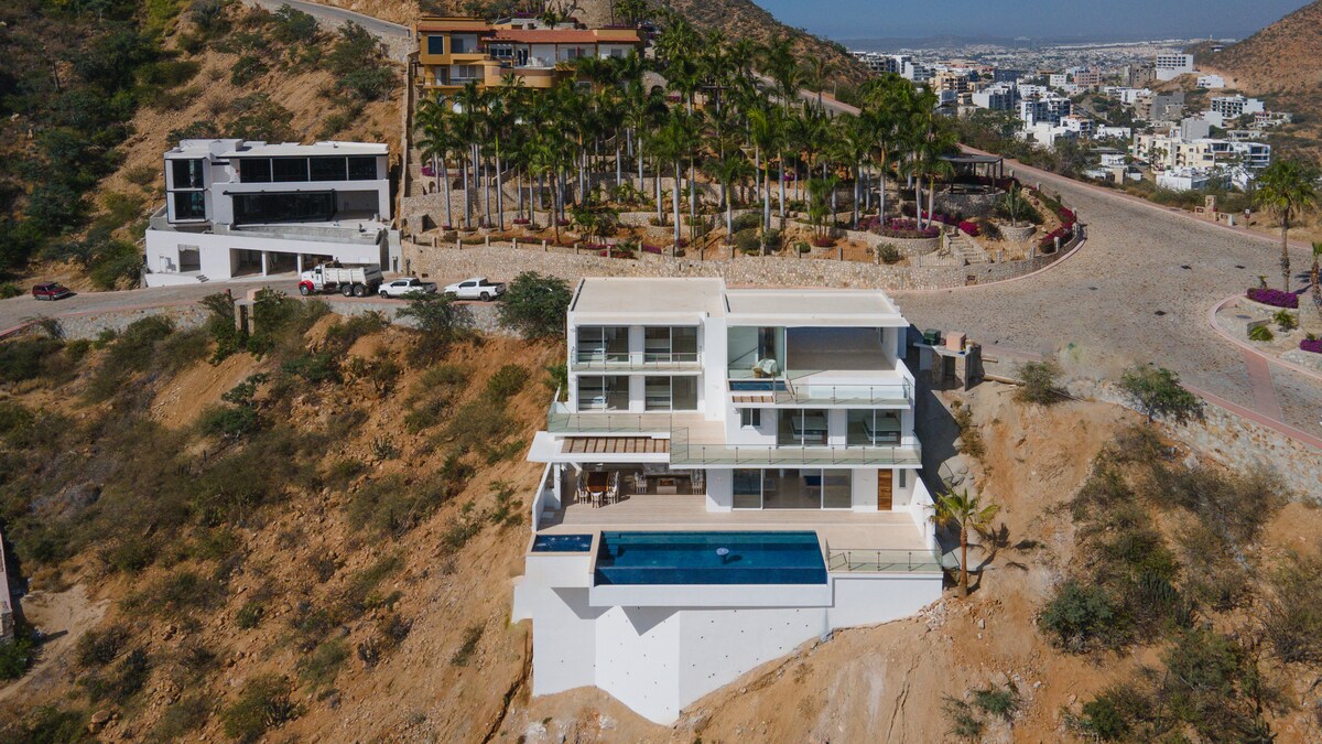 Vela Blanca in Pedregal - Houses for Rent in Cabo San Lucas, Baja California Sur, Mexico