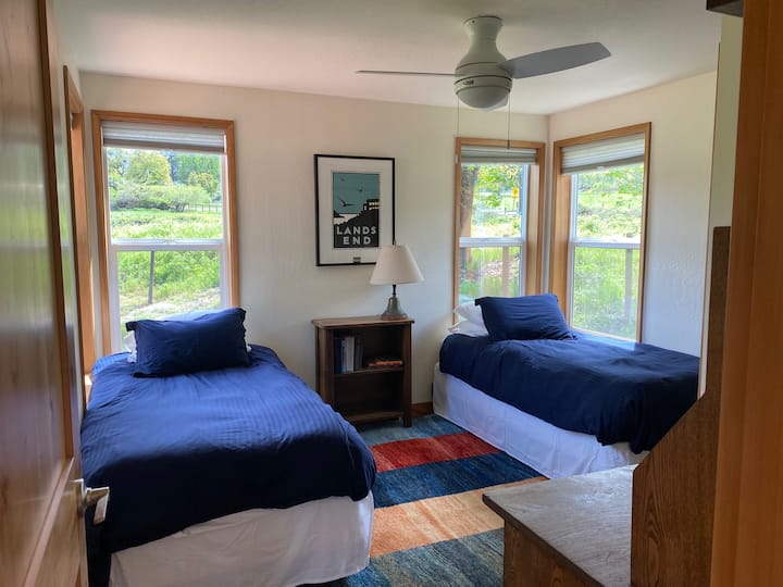 საძინებელი 4