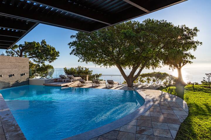 Five Star Villa with Housekeeper, Pool, Jacuzzi, Gym, Sauna gallery image 5