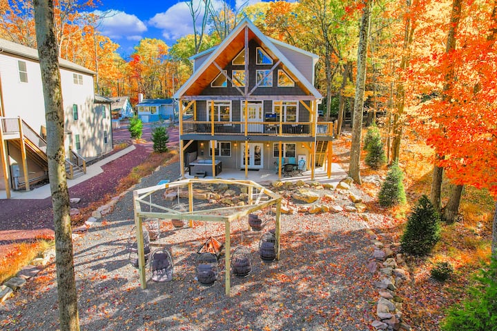 New Lakeview Haven: Ski, Ev, Hottub, Sleeps 26 - Lake Harmony, PA