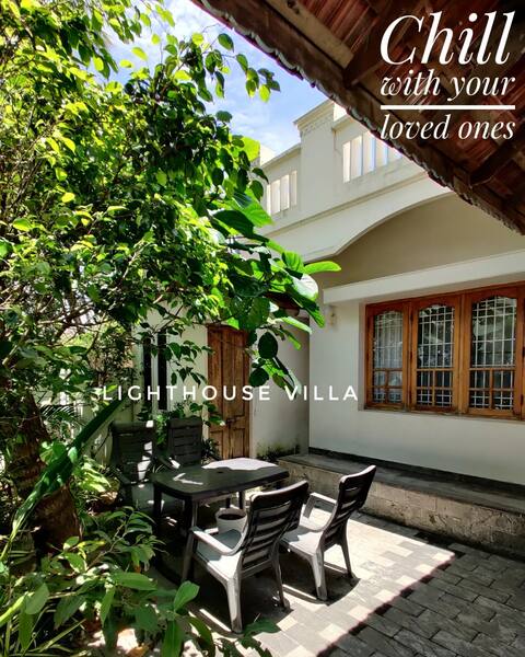 Villa between sea and backwaters