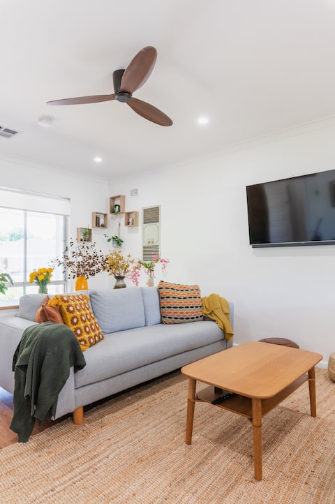 Popular Airbnb listing: Family-Friendly Haven near Airport, City & Beach in Adelaide