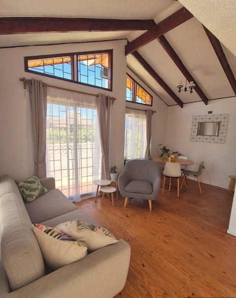 Popular Airbnb listing: Fully equipped house with closed gazebo in Algarrobo