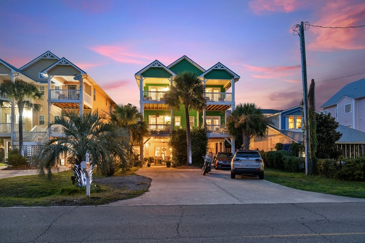 The Key Lime Cabana | 5 Min. Walk To The Beach - Carolina Beach, NC