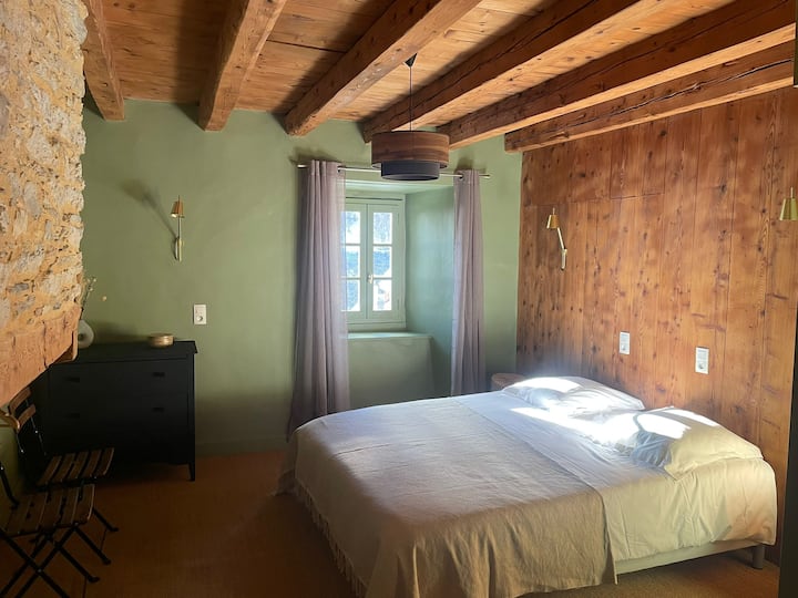 საძინებელი 2