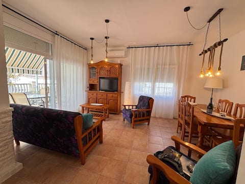 Top performing Airbnb: Beach House with a Garden in Cunit