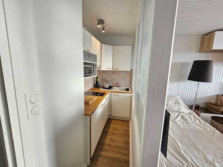 Studio Au Pied Des Pistes Et Commerces - Chamrousse