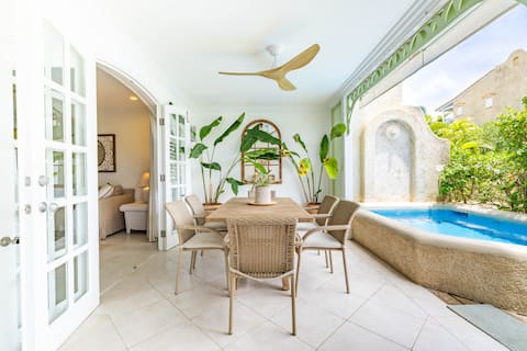 Port St. Charles 2 Bed~Private Pool + Beach Access