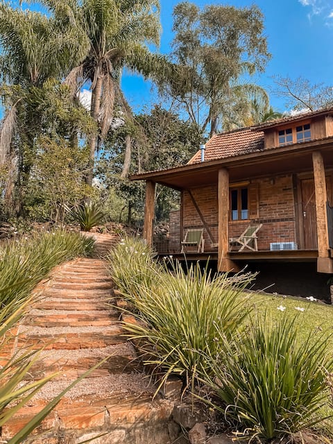 Cabin with hydro, heater and breakfast
