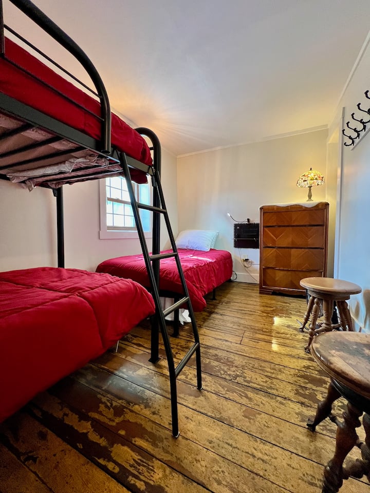 Bedroom 5