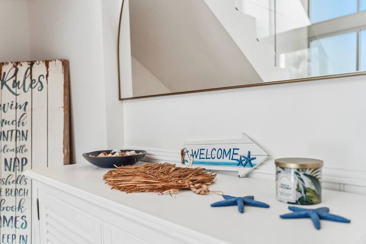 Luxury Six bed room Canal House! gallery image 5