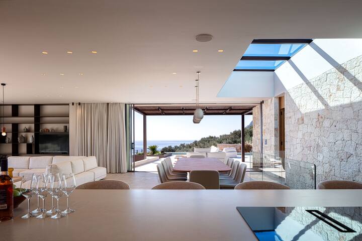 Jamyti Villa, 360° of Serene Splendor: by etouri gallery image 3