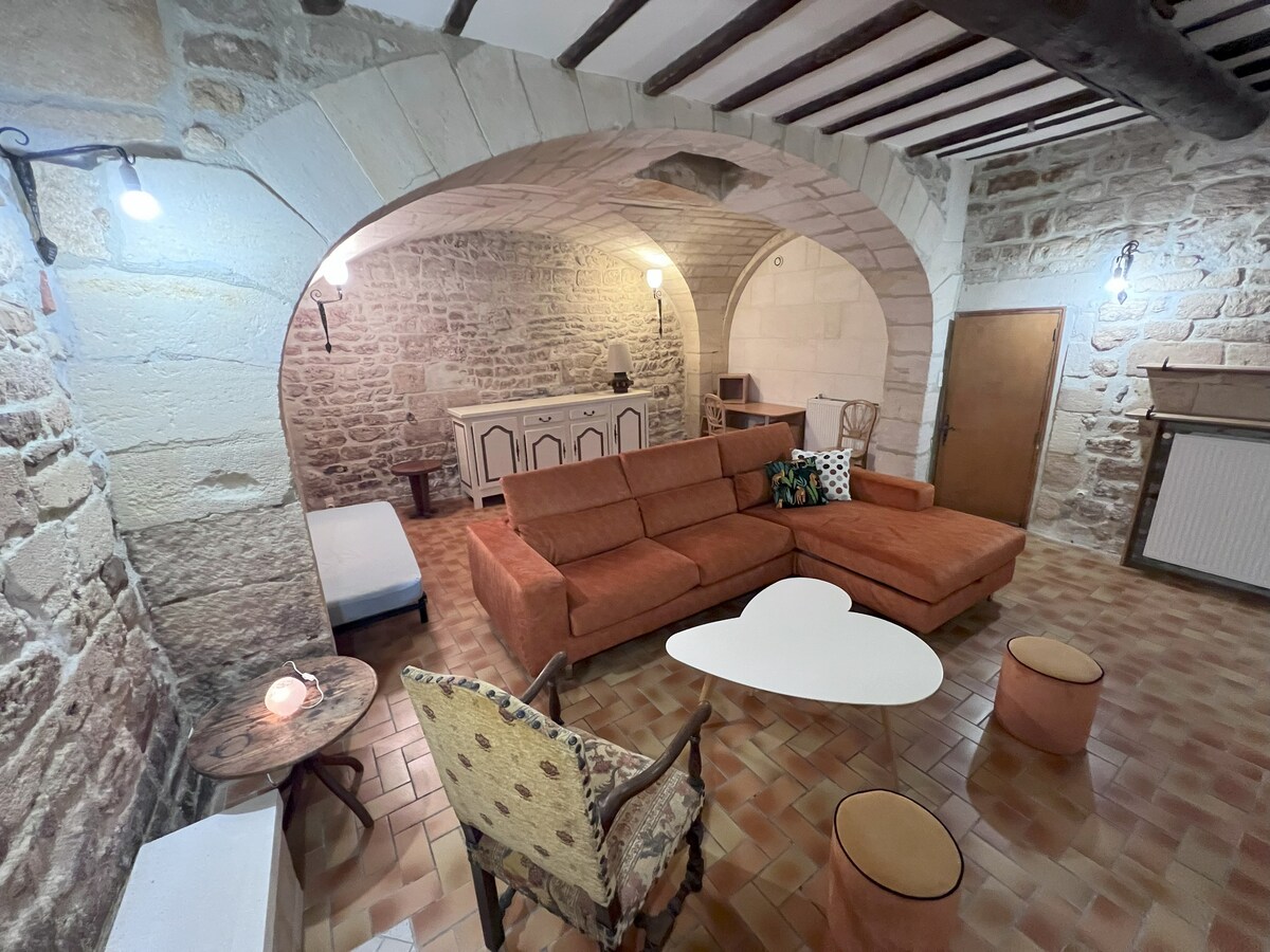 36 m2 soba s udobnom dvosjedom na razvlačenje (140x200) + dodatni krevet