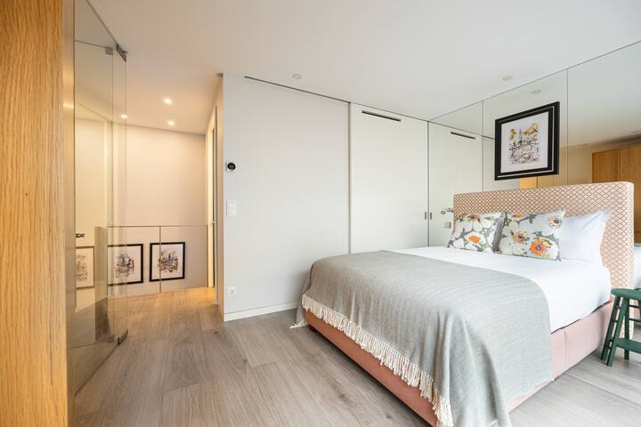 T’Luz · 2 Bedroom by the Sea w/ Sunroom Garden gallery image 3