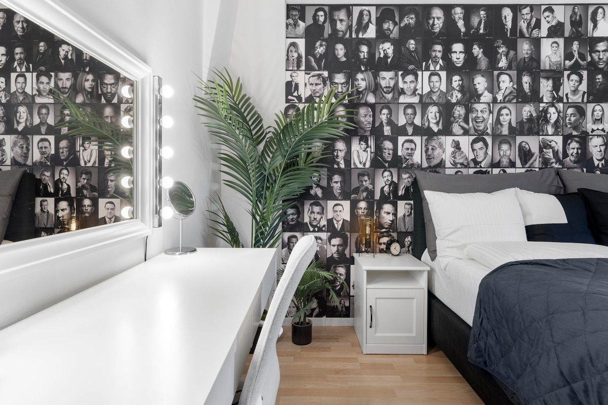 חדר שינה מקסים שבו נוחות פוגשת אופי.