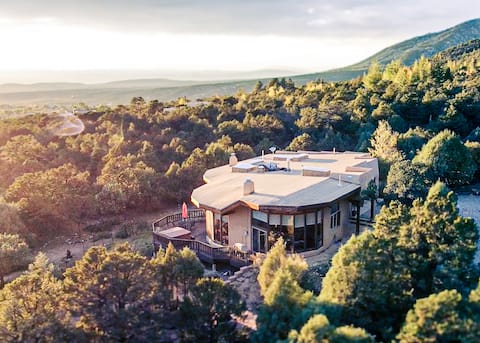 Family-friendly adobe w/Hot Tub, 20 min Ski, Hike