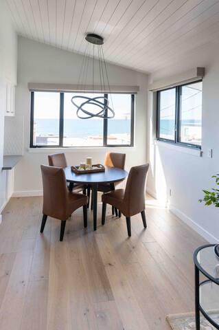 Escape to Manhattan Beach gallery image 5