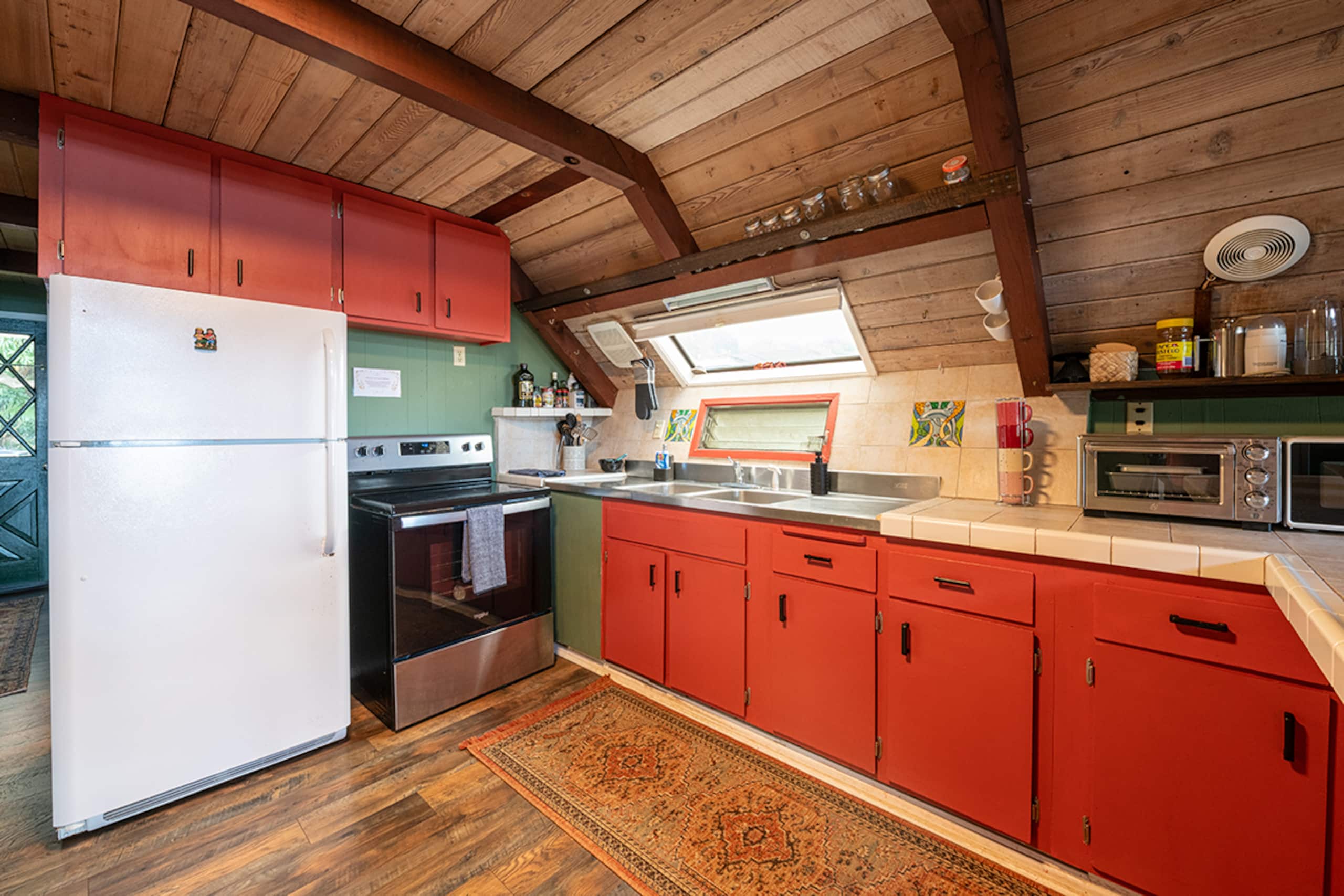 Charming farmhouse with huge oceanview patio lanai - Image 9