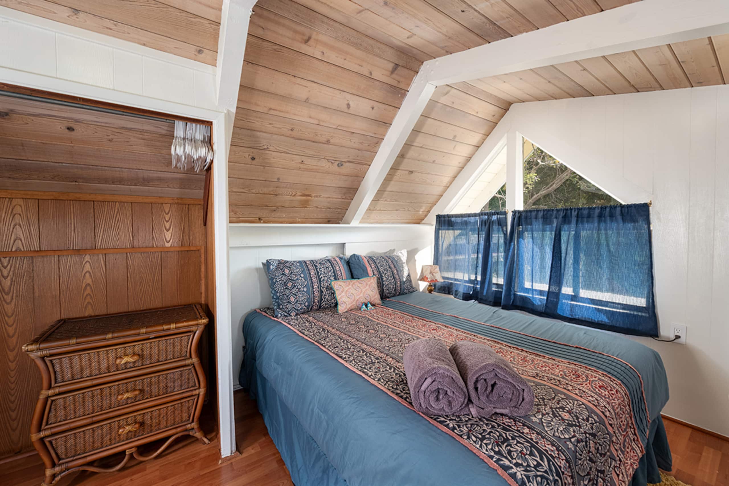 Charming farmhouse with huge oceanview patio lanai - Image 13