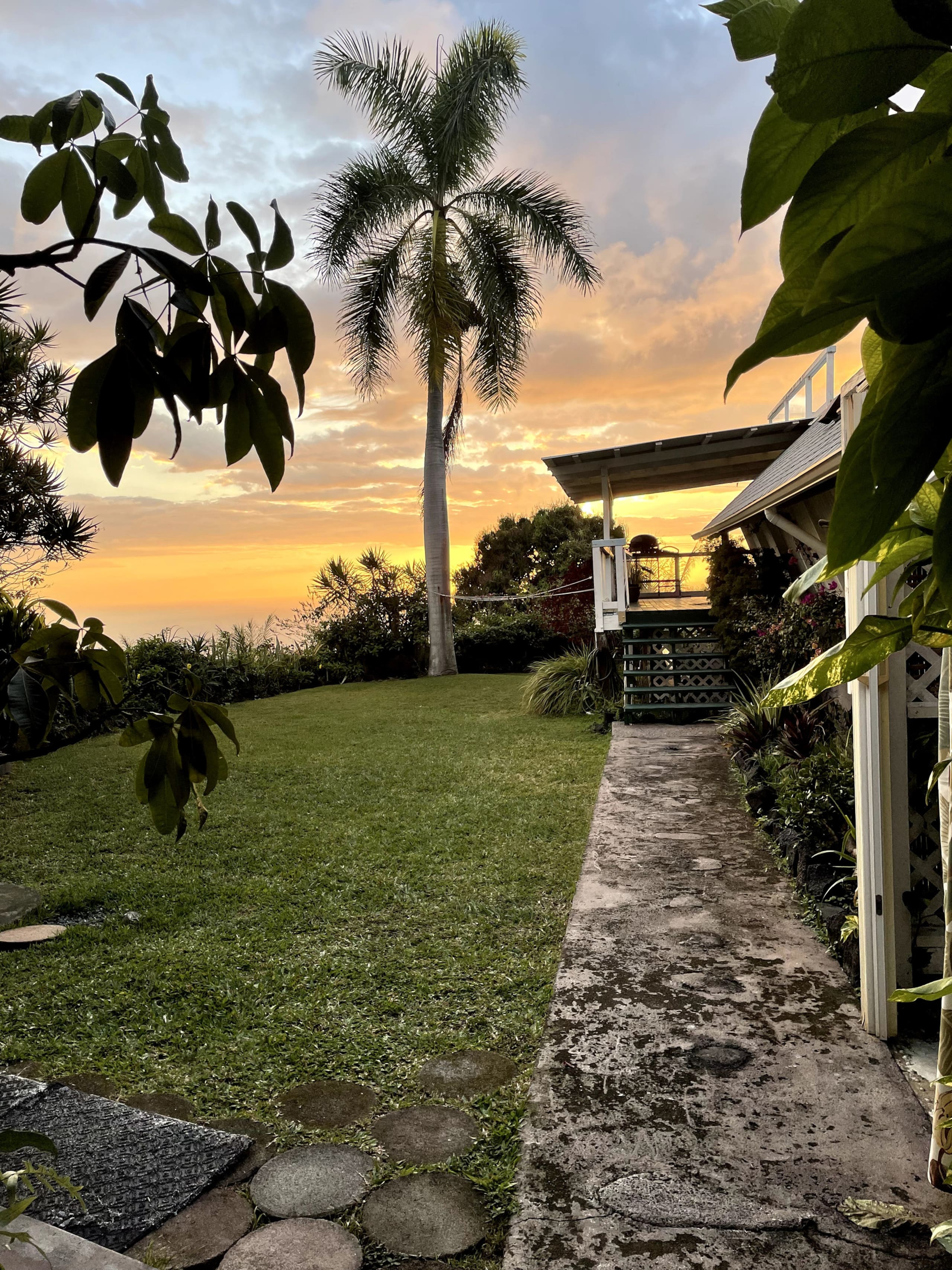 Charming farmhouse with huge oceanview patio lanai - Image 64
