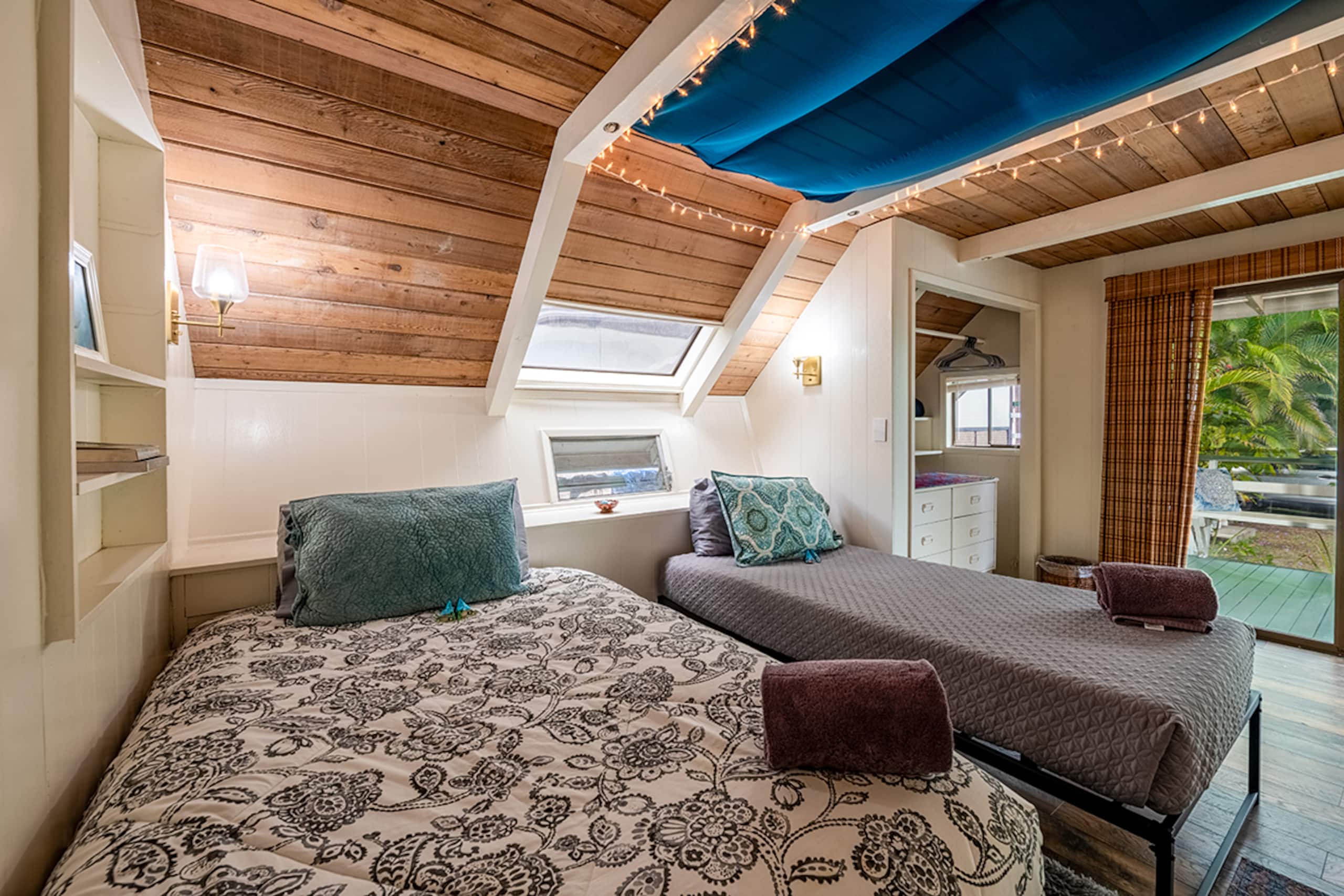 Charming farmhouse with huge oceanview patio lanai - Image 20