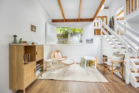 Classic Australian Beach House in the trees.