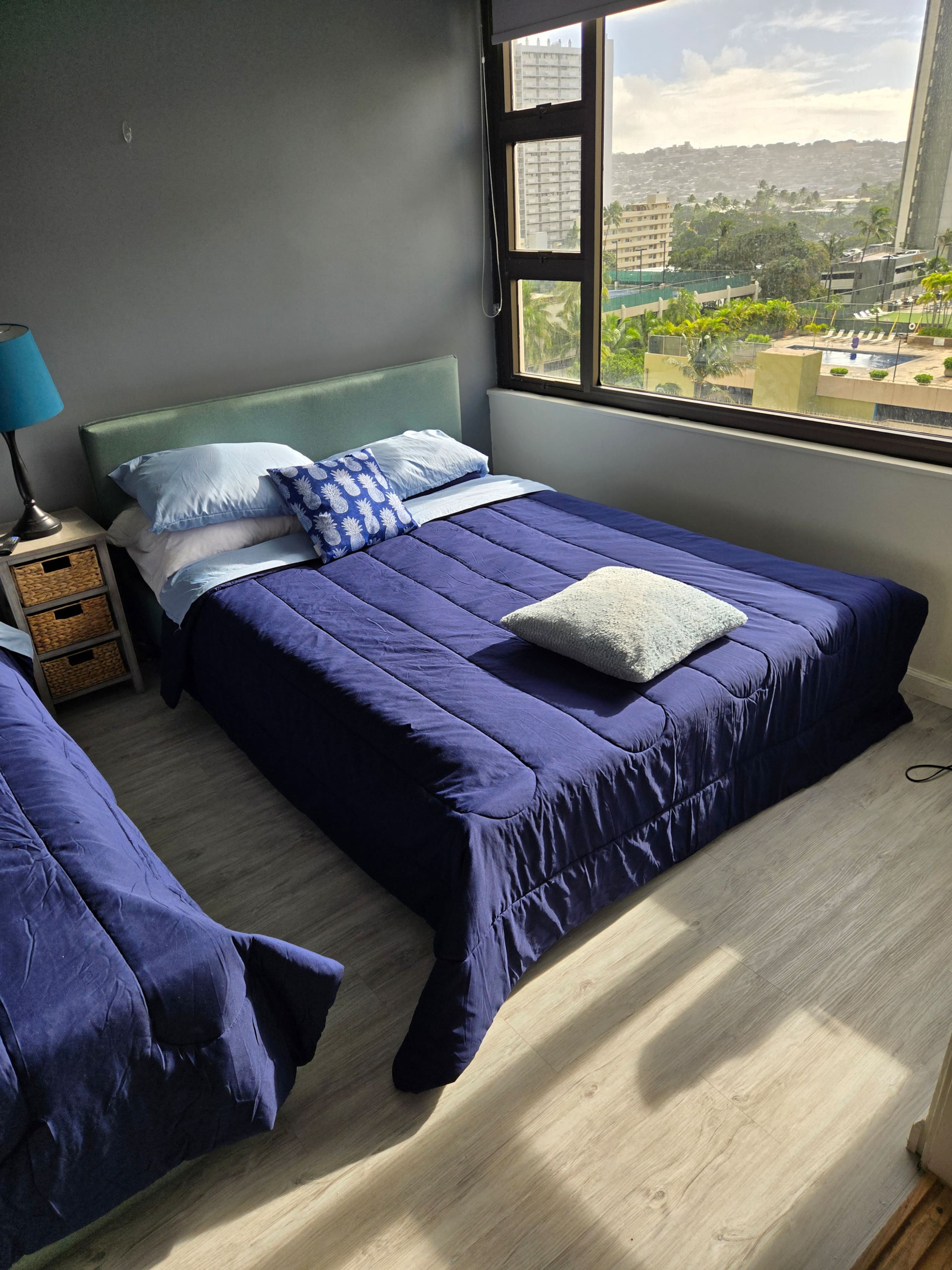 Condo in Honolulu · ★4.86 · 1 bedroom · 3 beds · 1 private bath - Image 1