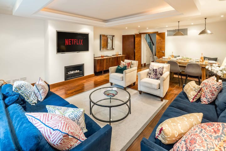 -Air con- Luxury Townhouse – High St Kensington!