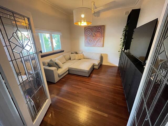 Charming Oasis getaway gallery image 3