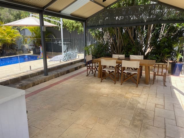 Charming Oasis getaway gallery image 4