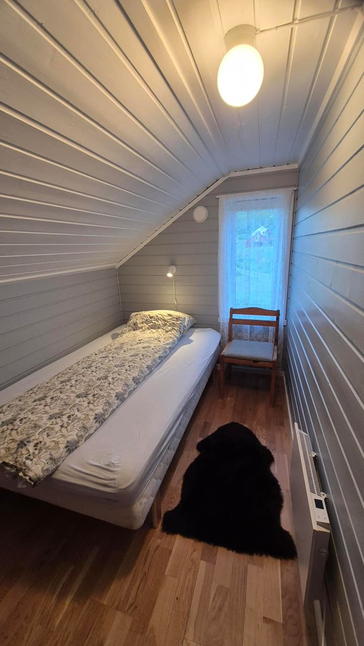 საძინებელი 1